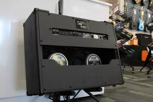 Vox - AC30 2 Channel Combo Amp 2